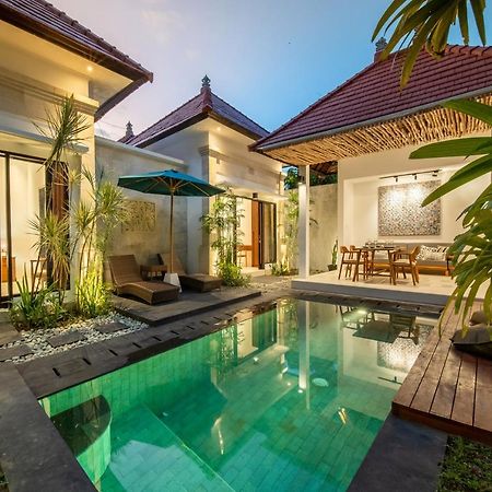 Villa Banua Seminyak Exterior foto